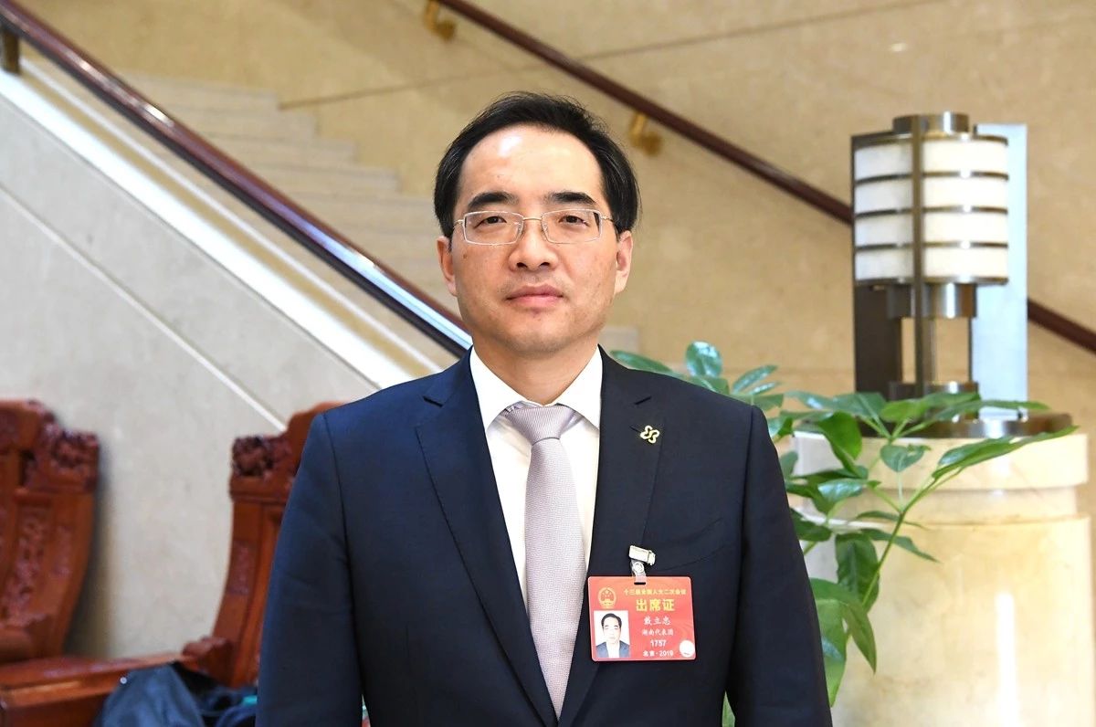 伟德体育 - 综合体育赛事平台|奥体中心相助同伴