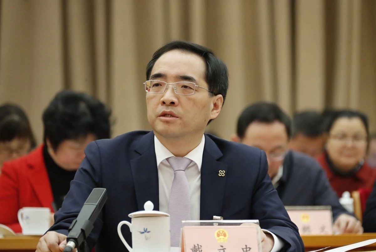 伟德体育 - 综合体育赛事平台|奥体中心相助同伴