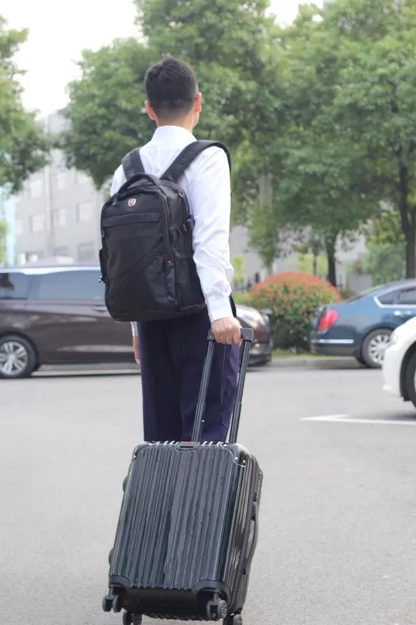 伟德体育 - 综合体育赛事平台|奥体中心相助同伴