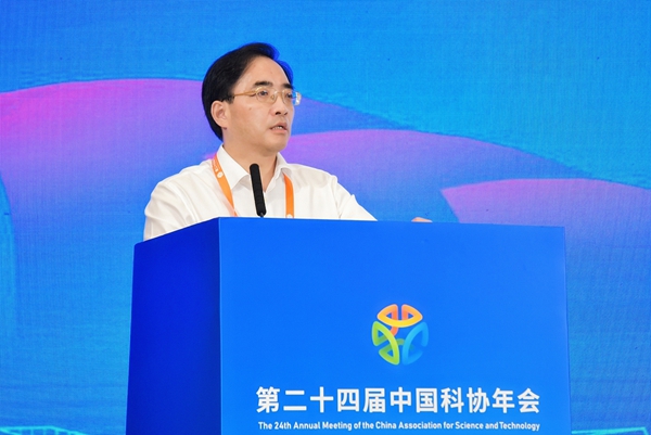 伟德体育 - 综合体育赛事平台|奥体中心相助同伴